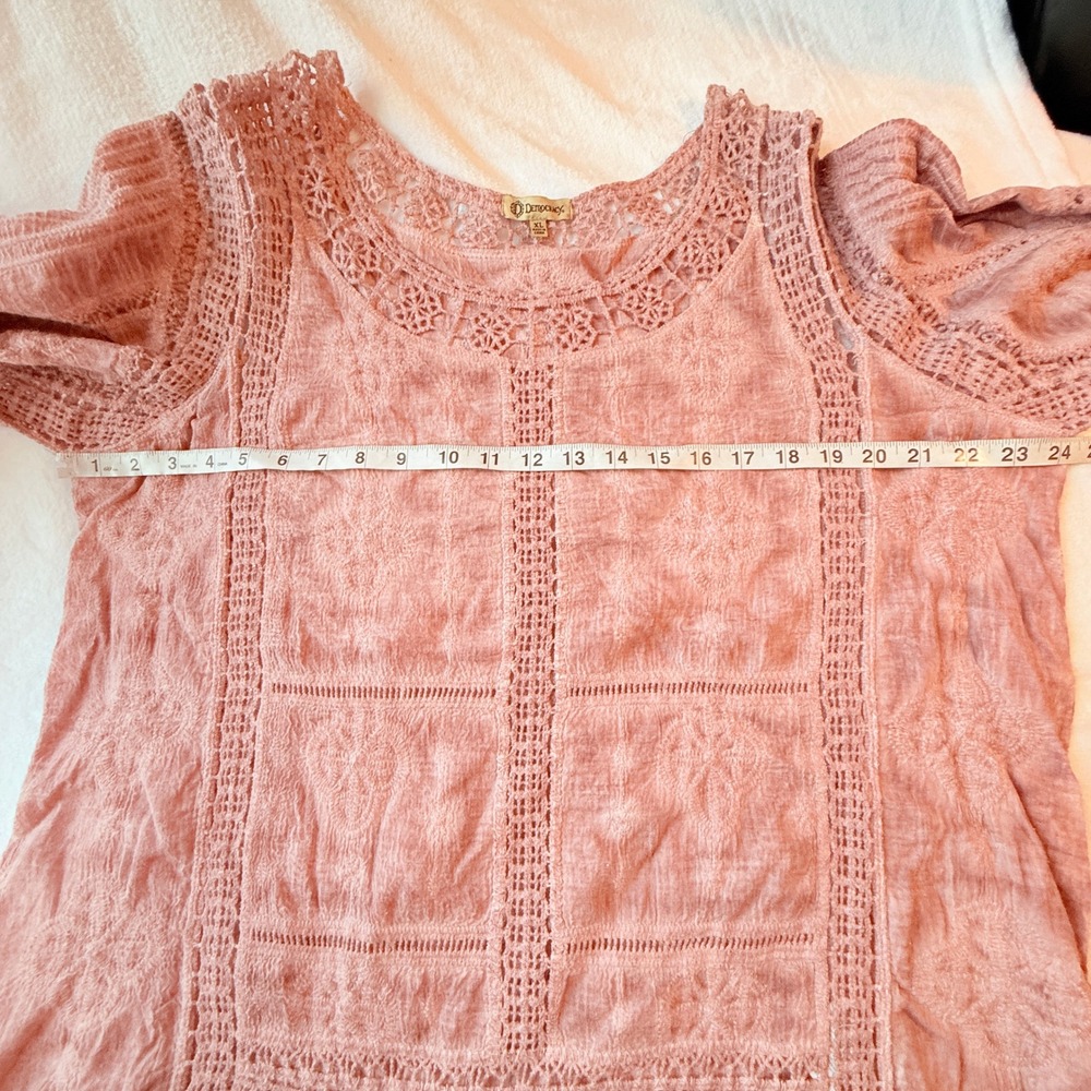 Democracy Dusty Pink Crochet Lace Bell Sleeve Blouse XL Boho Romantic - Picture 7 of 10